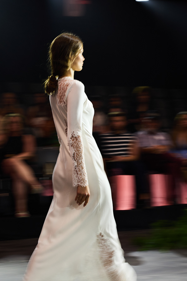 Lace in motion