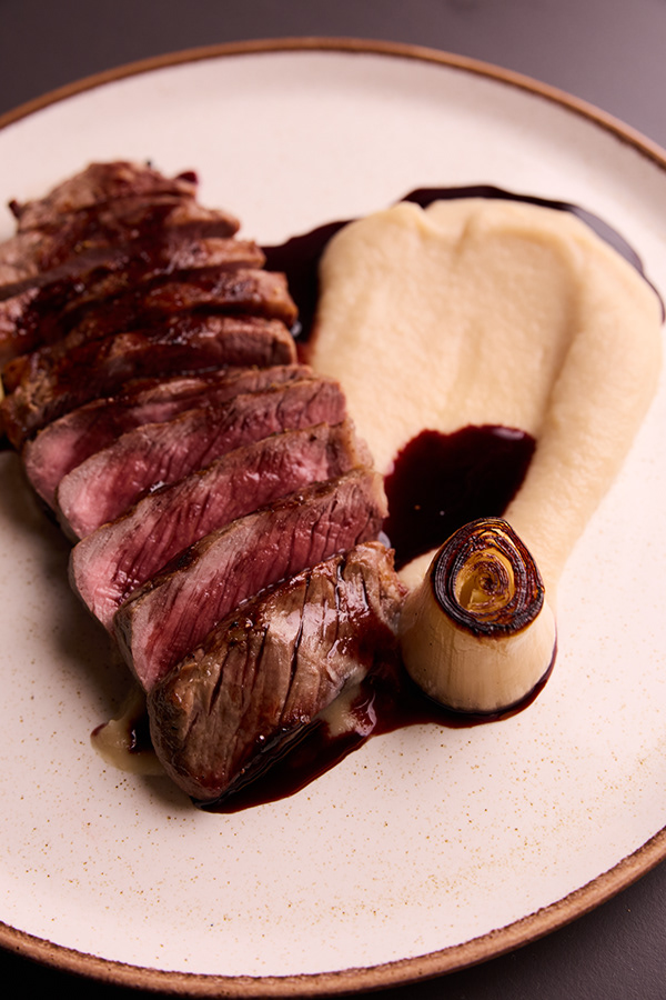Chef's plate, low light