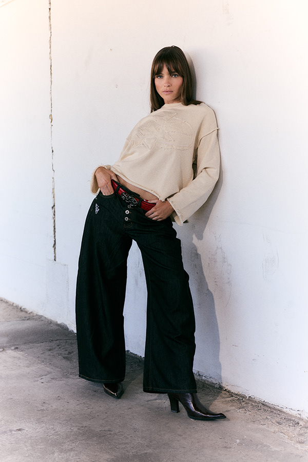 Campaigns & Lookbooks 153