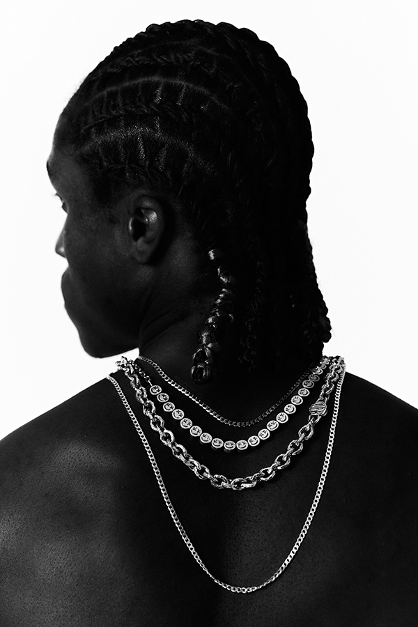 Campaigns & Lookbooks 210