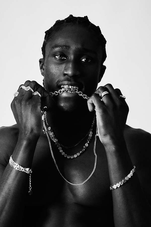Campaigns & Lookbooks 217