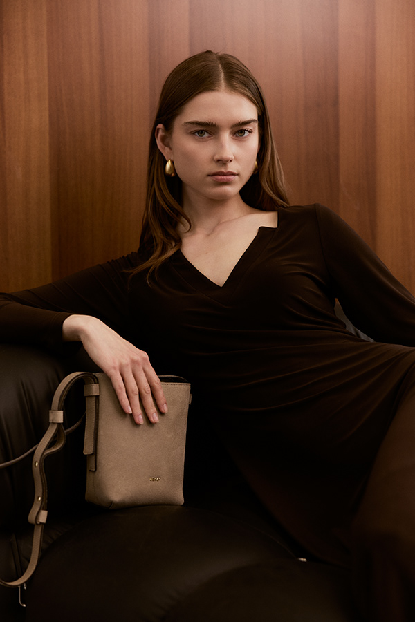 Campaigns & Lookbooks 112