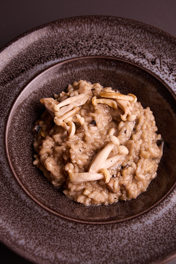 Food & Restaurants 44