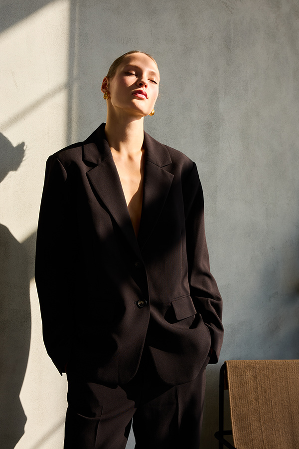 Campaigns & Lookbooks 275