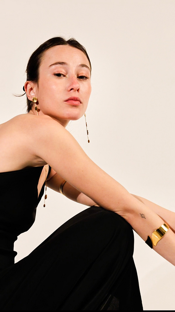 Campaigns & Lookbooks 407