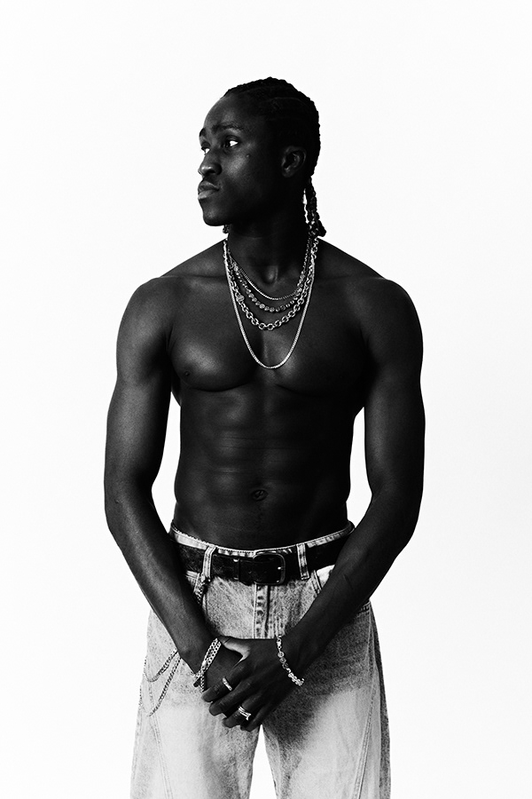Campaigns & Lookbooks 214