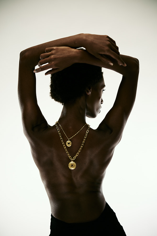 Campaigns & Lookbooks 180