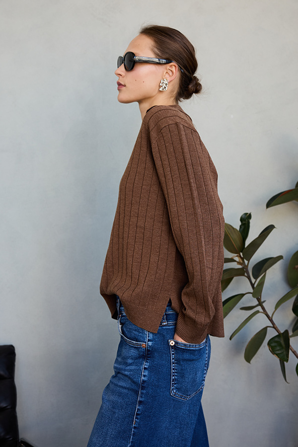 Campaigns & Lookbooks 250