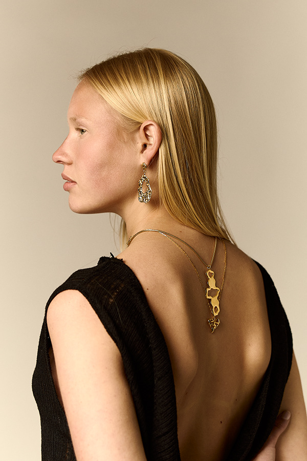 Campaigns & Lookbooks 122
